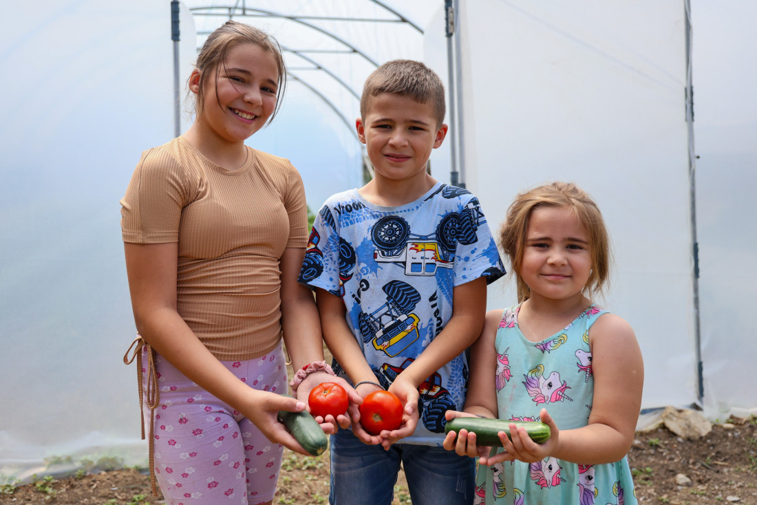 Gujon donosi nadu: Stigla pomoć od 100.000 evra za srpske porodice na Kosovu! (FOTO)