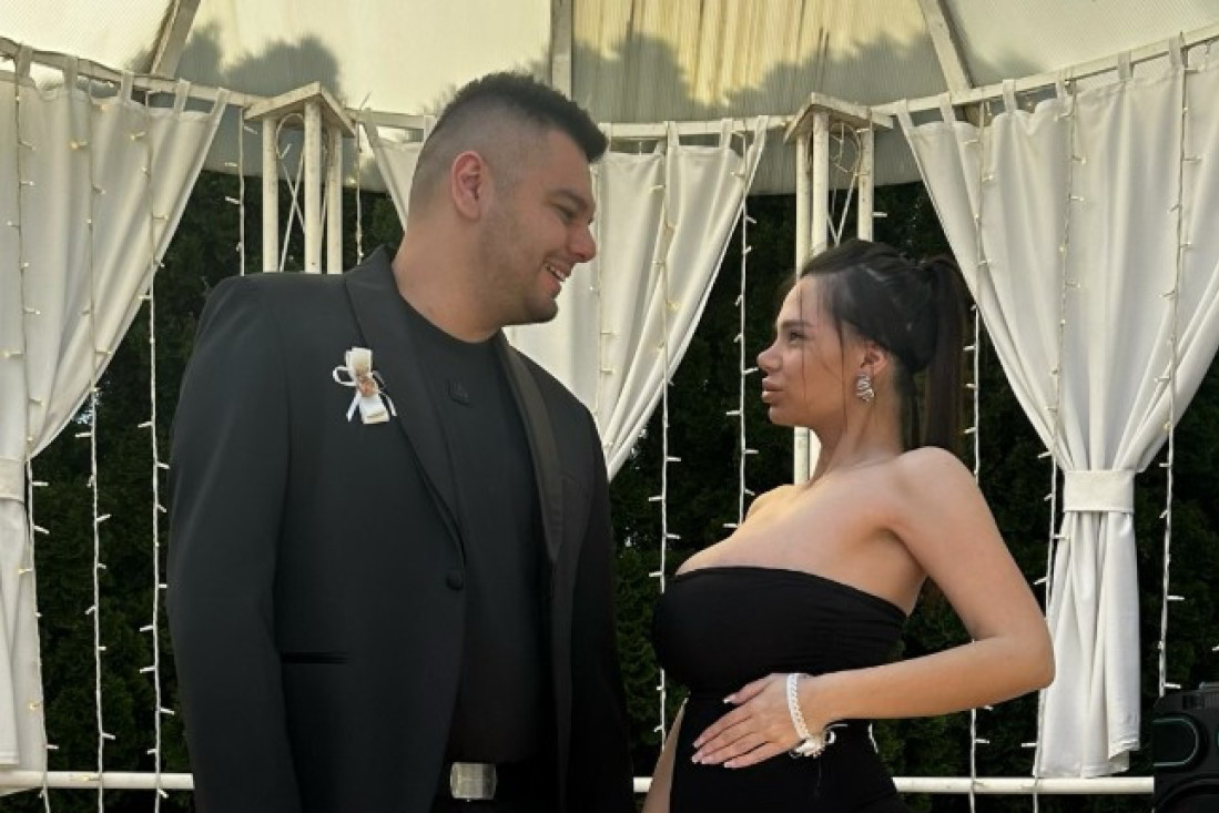 Adam Đogani otkrio na koga liči njegov sin: Oglasila se i supruga Jelena iz porodilišta!