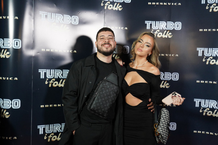 Pukla tikva! Raskinuli Relja Torino i Teodora Popovska