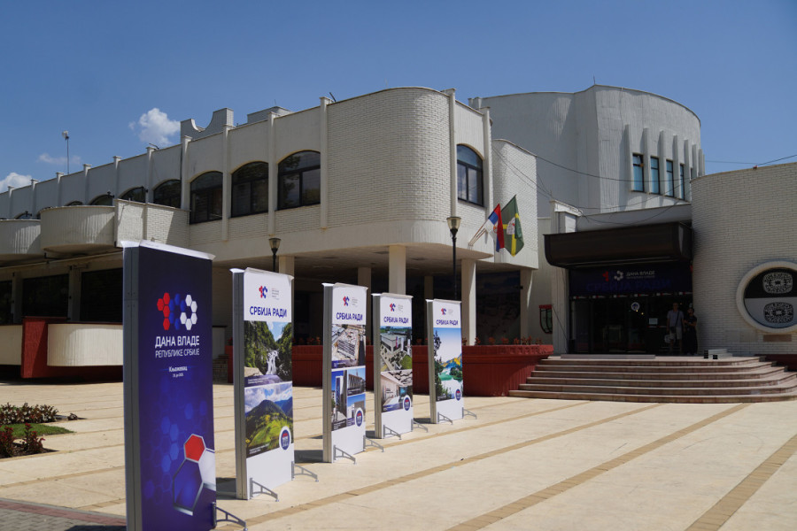 Mi treba tih istorijskih momenata da se sećamo! Obratio se premijer Macut povodom prvih 100 dana rada Vlade Republike Srbije (VIDEO)