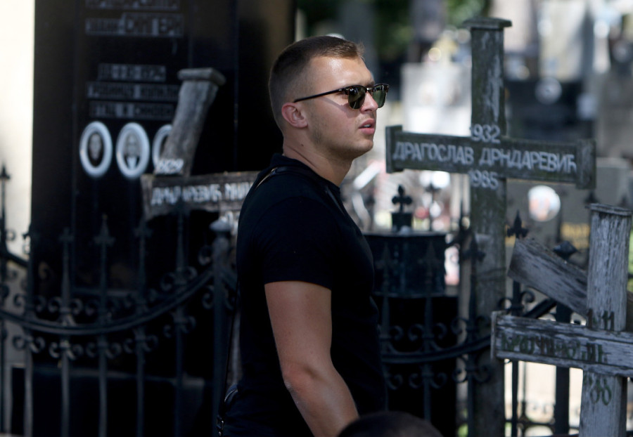 Karić tražio posebne uslove za "Elitu 10"! Dela honorara se i odrekao, pa se bacio na raskrinkavanje Anđele