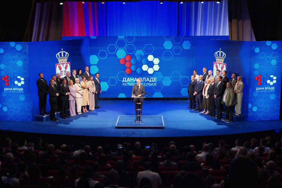 Mi treba tih istorijskih momenata da se sećamo! Obratio se premijer Macut povodom prvih 100 dana rada Vlade Republike Srbije (VIDEO)