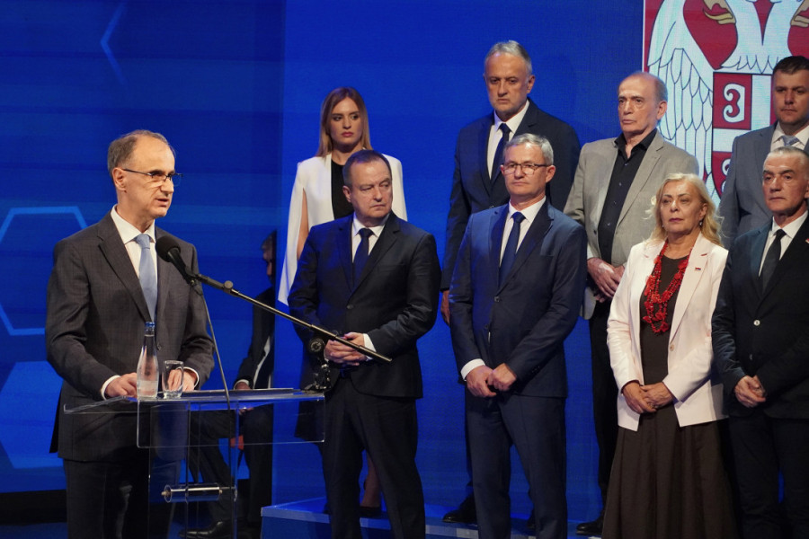 Mi treba tih istorijskih momenata da se sećamo! Obratio se premijer Macut povodom prvih 100 dana rada Vlade Republike Srbije (VIDEO)