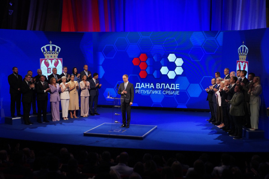 Mi treba tih istorijskih momenata da se sećamo! Obratio se premijer Macut povodom prvih 100 dana rada Vlade Republike Srbije (VIDEO)