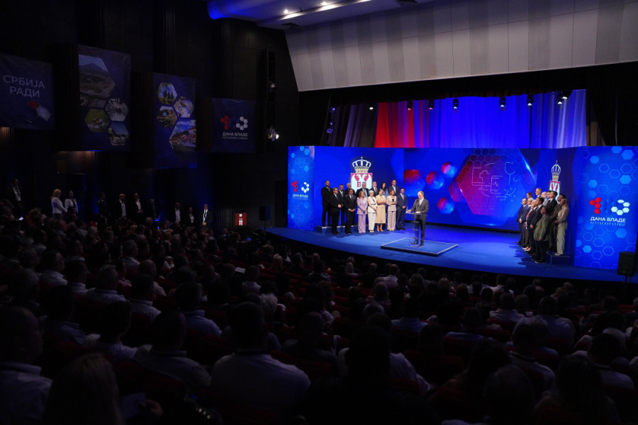 Mi treba tih istorijskih momenata da se sećamo! Obratio se premijer Macut povodom prvih 100 dana rada Vlade Republike Srbije (VIDEO)