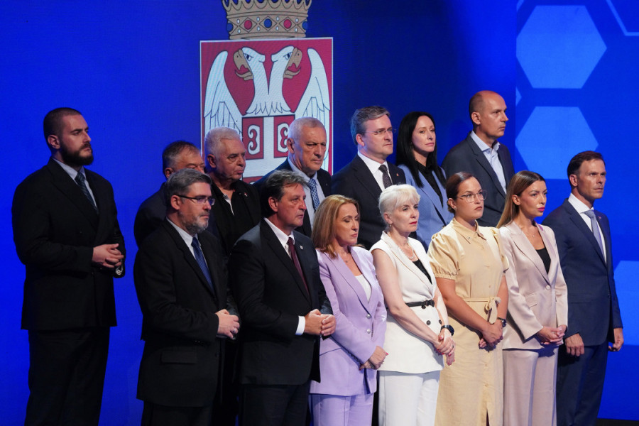 Mi treba tih istorijskih momenata da se sećamo! Obratio se premijer Macut povodom prvih 100 dana rada Vlade Republike Srbije (VIDEO)