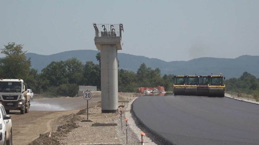 Ovako izgleda najmodereniji auto-put u Srbiji: Radovi na izgradnji Moravskog koridora ubačeni u petu brzinu! (FOTO)