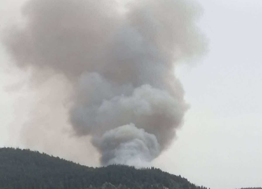 Vatra guta šumu kod Kamene Gore: Prizor iz Pljevalja kao erupcija vulkana