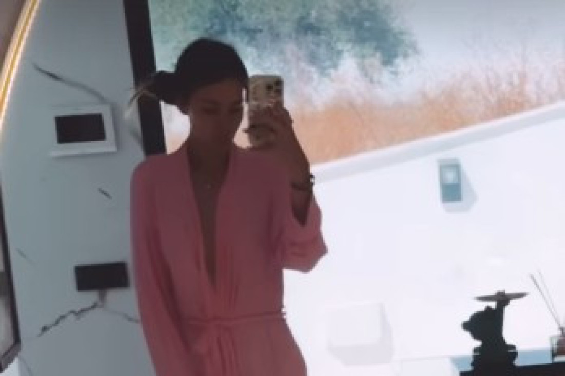 Anastasija Ražnatović samo u bademantilu: Objavila snimak iz vile u Sevilji!