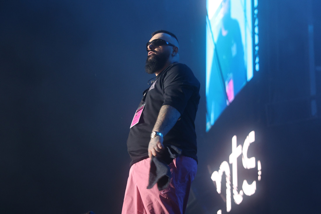 Pukla mu je lobanja i izgubio je svest: Pretučen mladić (19) na nastupu Džale i Bube