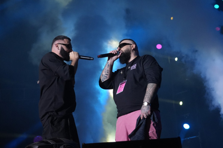 Pukla mu je lobanja i izgubio je svest: Pretučen mladić (19) na nastupu Džale i Bube