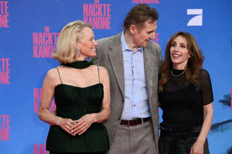 Detalj sa stajlinga Pamele Anderson koji je mnogima promakao vredi više od 20.000 dolara, a star je 50 godina (FOTO)