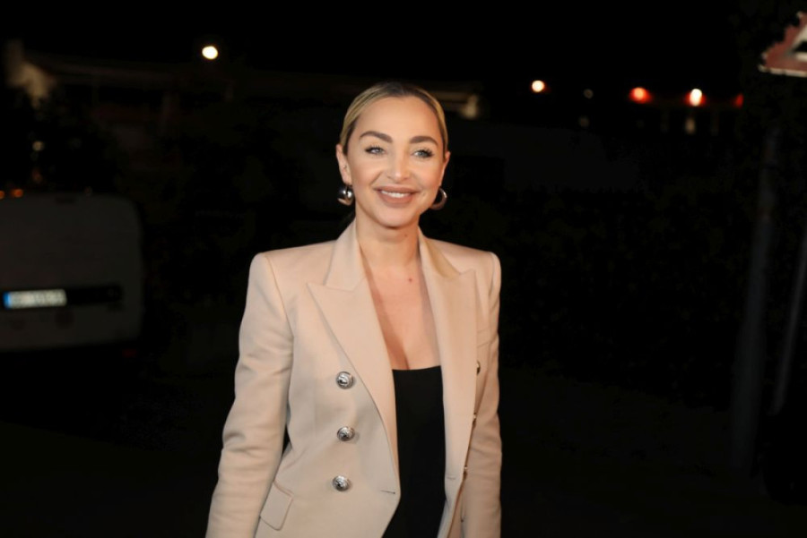 Ovako se baškare mama i sin: Maja Berović sa naslednikom uživa na jahti! (FOTO)