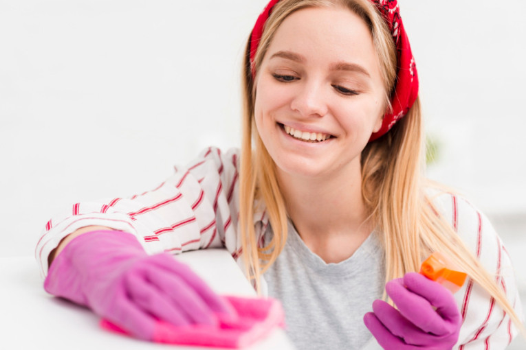 Produžite mu životni vek i izbegnite ih: Tri greške koje uništavaju tiganj sa nelepljivim dnom