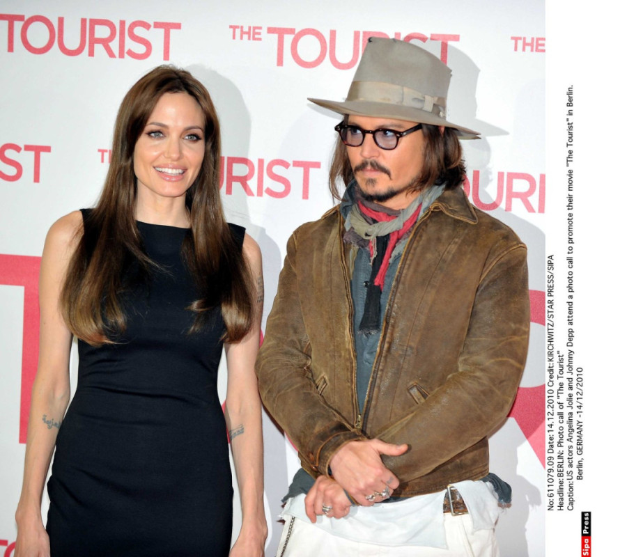 Holivudske iskrice ponovo sevaju: Da li se između Džonija Depa i Anđeline Džoli rađa više od prijateljstva?