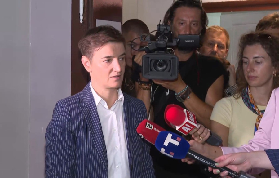 Brnabić obišla SKC: Izložba počinje danas, da građani vide u kom je stanju