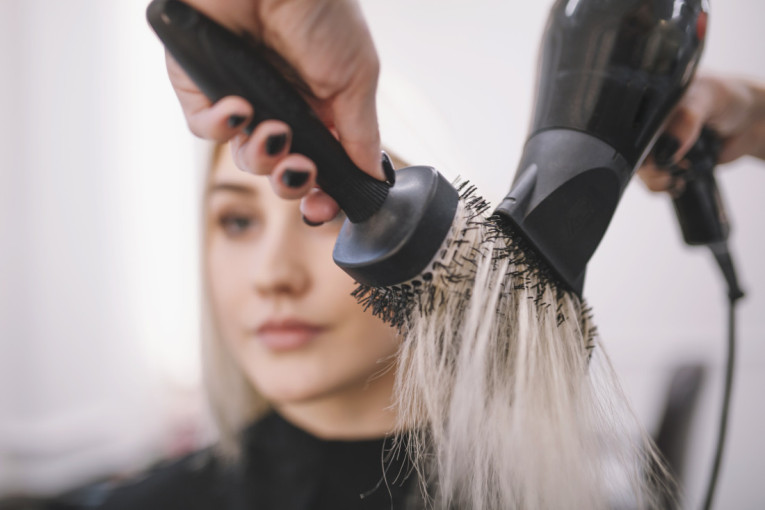 Fen se pregreva i slabije radi? Očistite ga od prašine na jednostavan način i to za samo 10 minuta