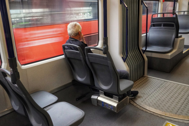 U nekim opštinama prvi termin za vađenje pasoša tek u maju! Evo gde sve možete po novi dokument