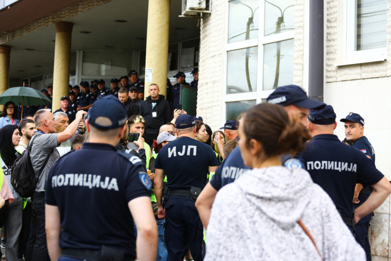 Ministar Beriša: Turska služba je prisutna u Pazaru, građani ne bi smeli podleći njihovoj propagandi!