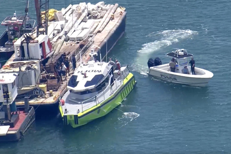 Detalji užasa u Majami Biču: Barža pokosila jedrilicu, dve devojčice poginule! (FOTO)