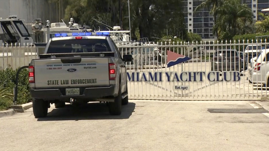 Detalji užasa u Majami Biču: Barža pokosila jedrilicu, dve devojčice poginule! (FOTO)