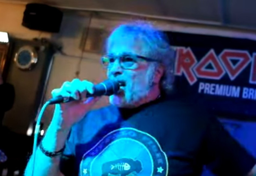 Umro prvi pevač grupe Iron Maiden