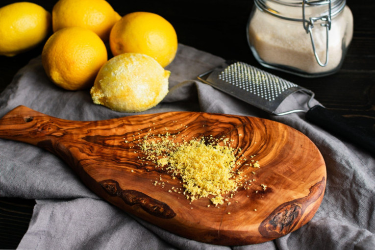 Nemojte da bacate kore od limuna i pomorandže: Na ova četiri načina možete da ih iskoristite u kuhinji