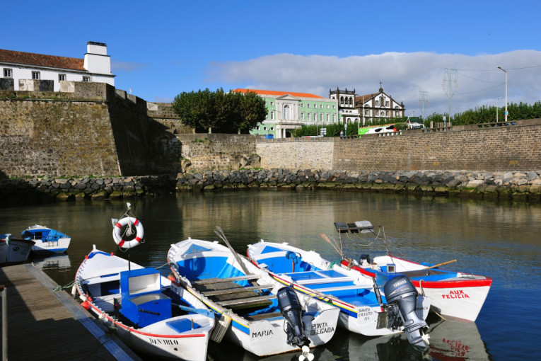 Destinacija koja mami crnim peskom i prirodnim lepotama: Posetite netaknuti raj usred Atlantika