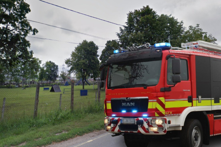 Gori Policijska brigada! Hitno izašli vatrogasci, u toku evakuacija (VIDEO)