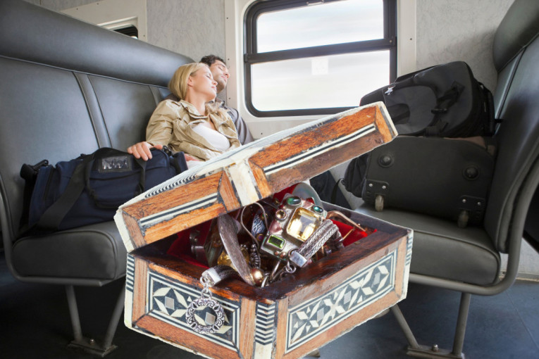 A u gaćama 10 miliona evra! Ovo je lopov koji je ušao u anale!