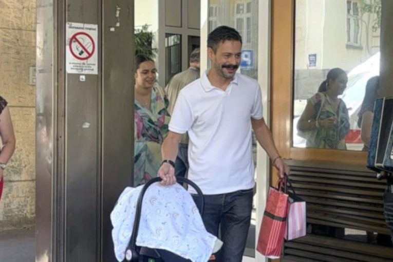 Milan Vasić u šetnji sa sinom! Danas je posebno emotivan, a jedan detalj je sve iznenadio! (FOTO)