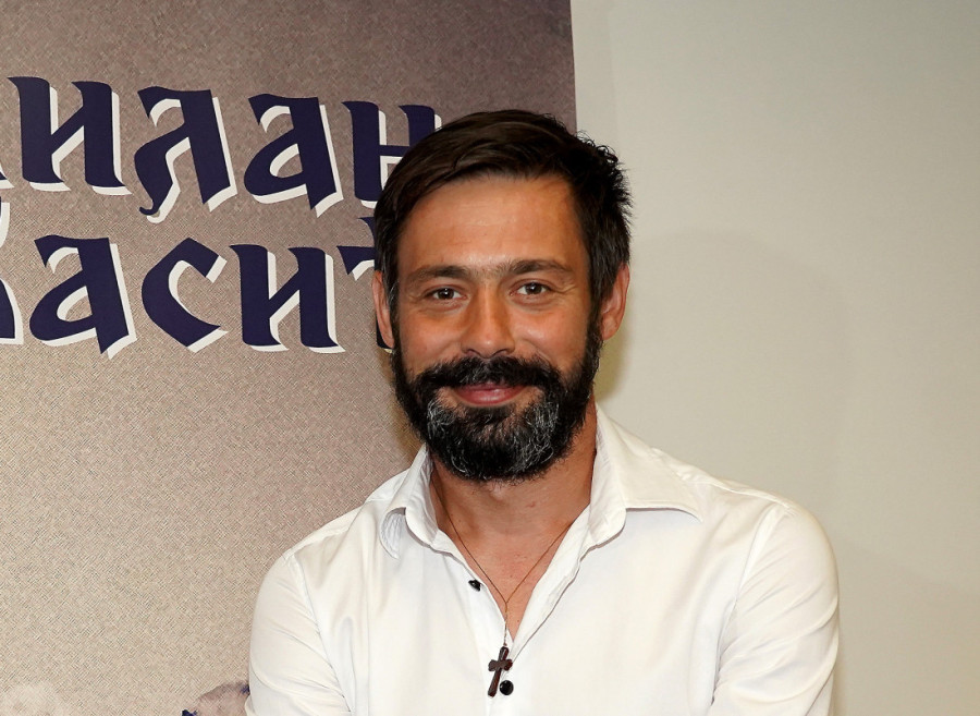 Ovako Milan Vasić uspavljuje naslednika: Mali Despot uživa kao pravi car! (FOTO)