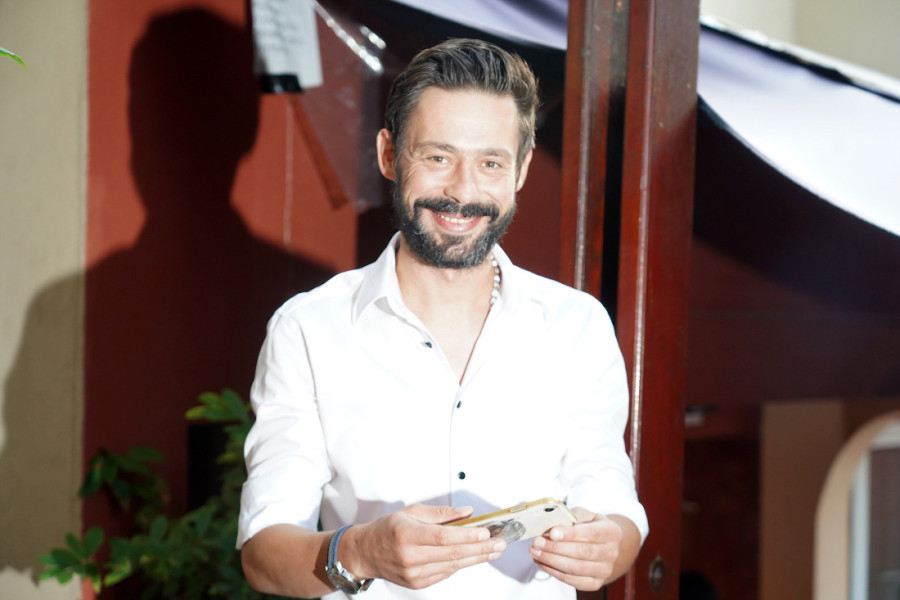 Ovako Milan Vasić uspavljuje naslednika: Mali Despot uživa kao pravi car! (FOTO)