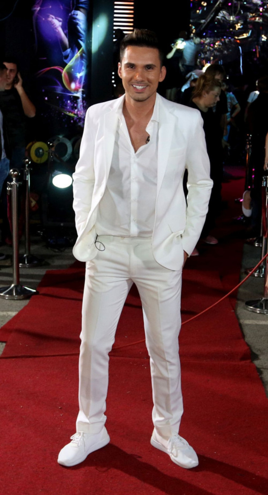 Pevač radio kao profesor, otišao u rijaliti, pa se i s tom karijerom pozdravio! Evo čime se sad bavi