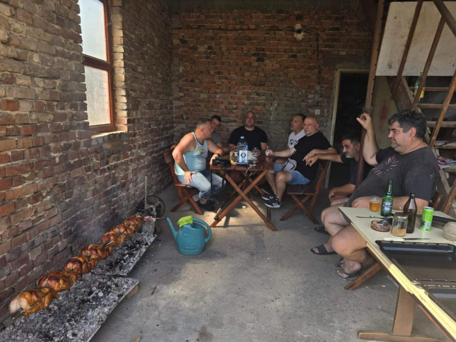 Domaćini u srcu Šumadije: Evo kuda ide Jagnjilo