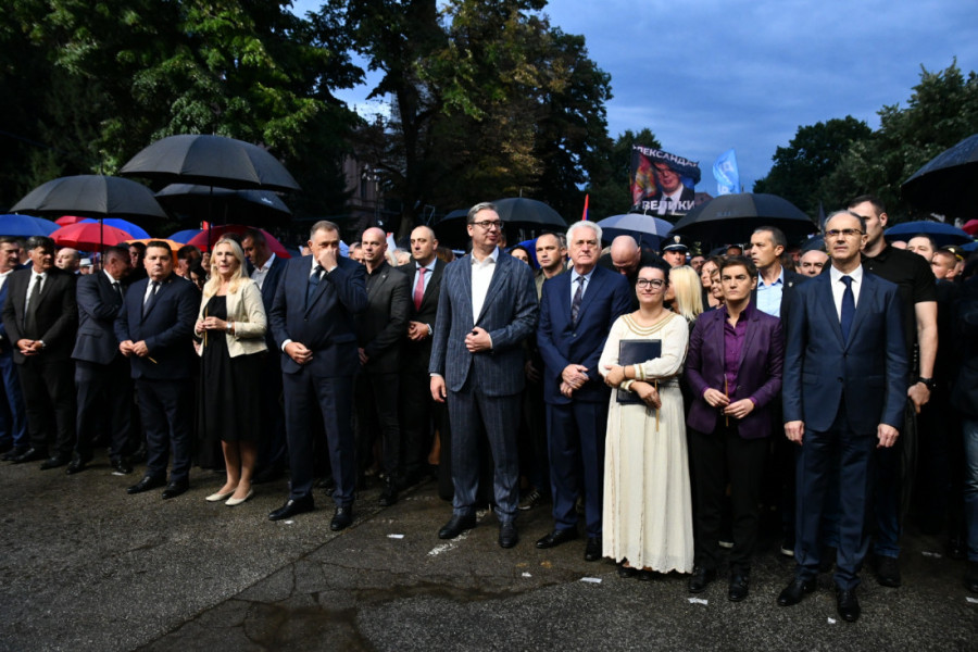 Vučić na obeležavanju godišnjice zločinačke "Oluje": Dok sam predsednik, živeće i Republika Srpska i ništa joj nećete moći (FOTO)