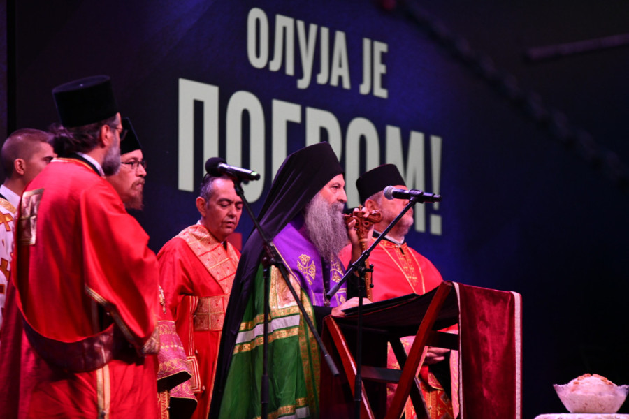 Vučić na obeležavanju godišnjice zločinačke "Oluje": Dok sam predsednik, živeće i Republika Srpska i ništa joj nećete moći (FOTO)