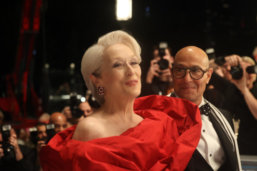 Meril Strip "zapalila" društvene mreže: Svi pričaju o glamuroznoj sceni iz filma "Đavo nosi Pradu 2" (FOTO/VIDEO)