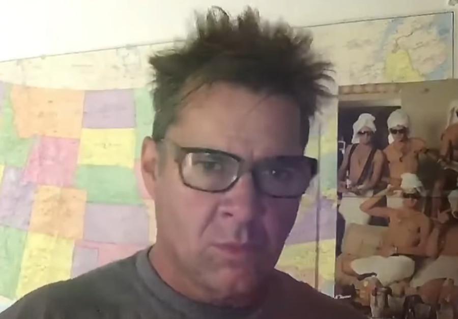 Umro poznati pevač: Pre dve nedelje se oženio, a onda izdahnuo supruzi na rukama