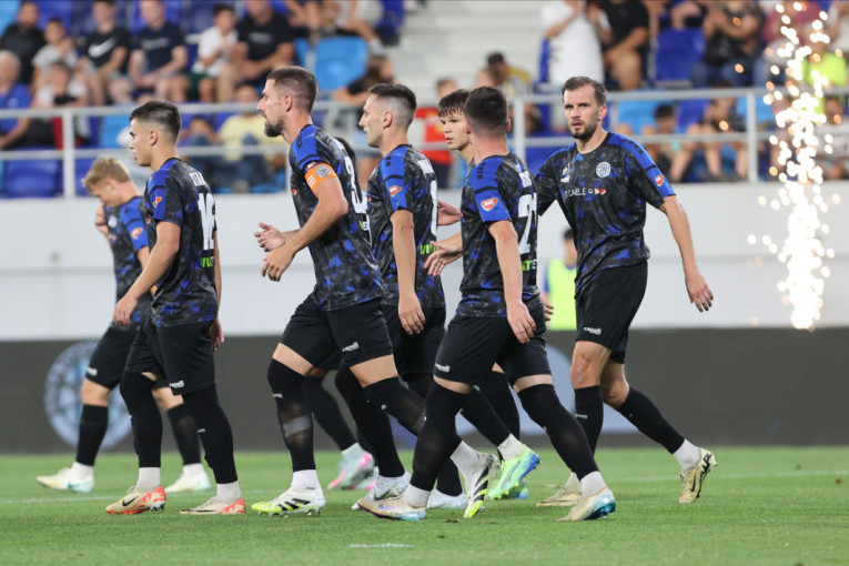 Ključni fudbaleri produžili ugovore: TSC se pohvalio potpisima (FOTO)