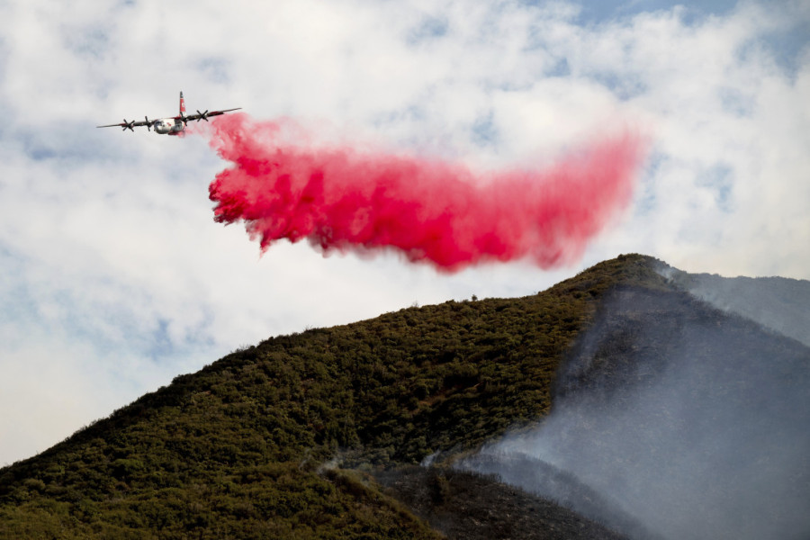 Pakleni plamen hara Kalifornijom: Više od 72.000 hektara pod vatrom, ima povređenih! (FOTO)