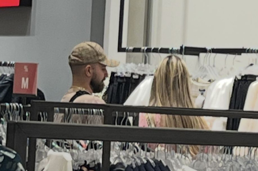 (PAPARACO) Heni razmenjuje nežnosti s novom devojkom! Sada ljubi ovu plavušu!