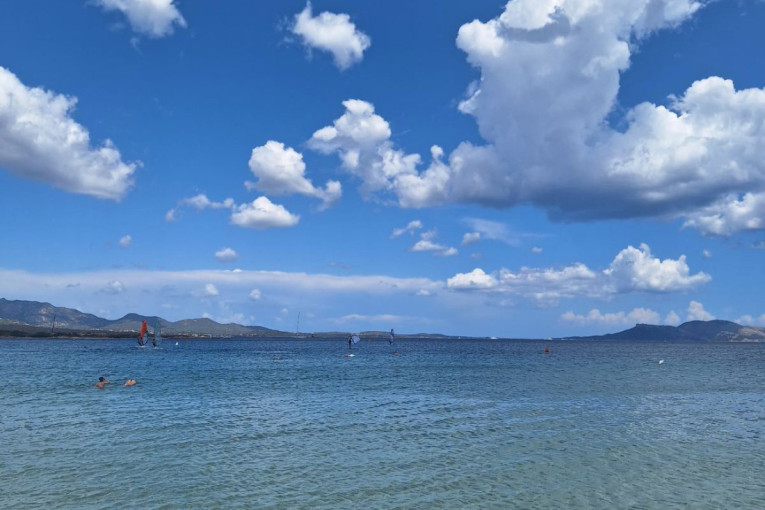 Ovo će razbesneti mnoge: Na poznatoj plaži zabranjuju suncobrane!