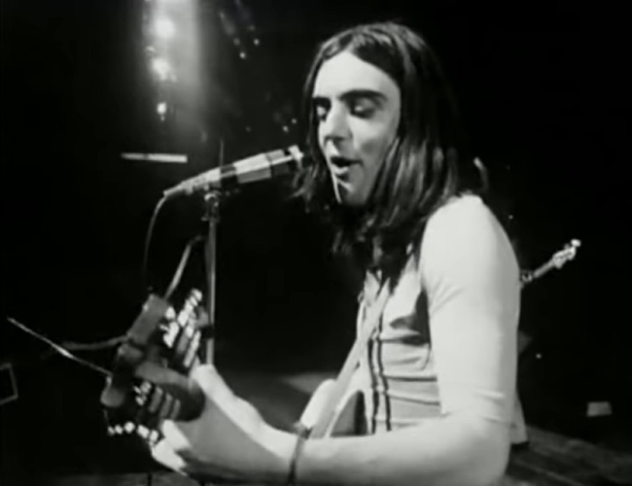 Odlazak legende: Preminuo pevač kom su se kolege divile, svi ga oplakuju!