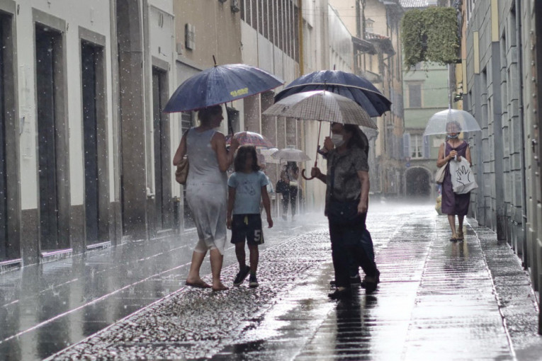 Politički potres na Tajlandu: V.d. premijera traži raspuštanje parlamenta