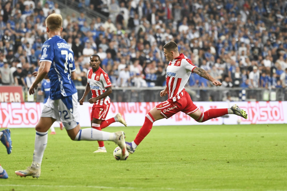 Zvezda otvorila vrata plej-ofa Lige šampiona! Leh preslišan usred Poljske! (VIDEO)