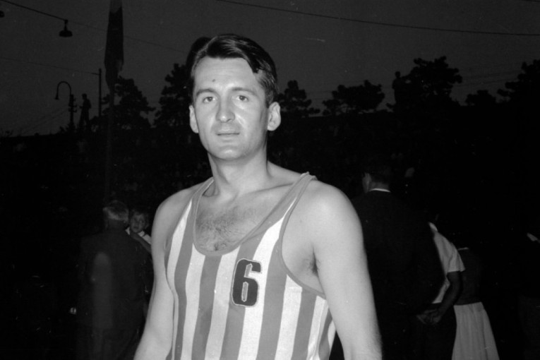 Srpski fudbal na današnji dan ostao bez zaštitnog lica! Prođe godina od smrti legendarnog SFRJ sudije!