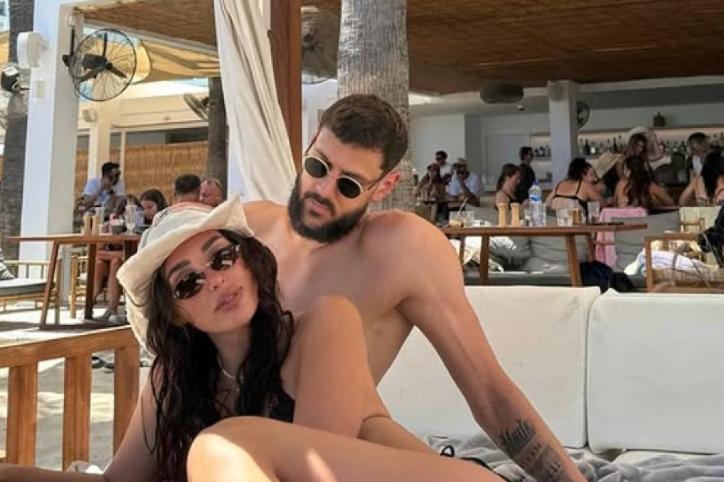 Trudna Jovana Tomić! Žena poznatog košarkaša blista u drugom stanju! (FOTO)