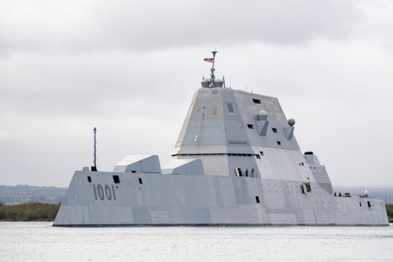 Najskuplji američki razarač snimljen izbliza: Svi se iznenadili kad su videli kako izgleda (VIDEO)