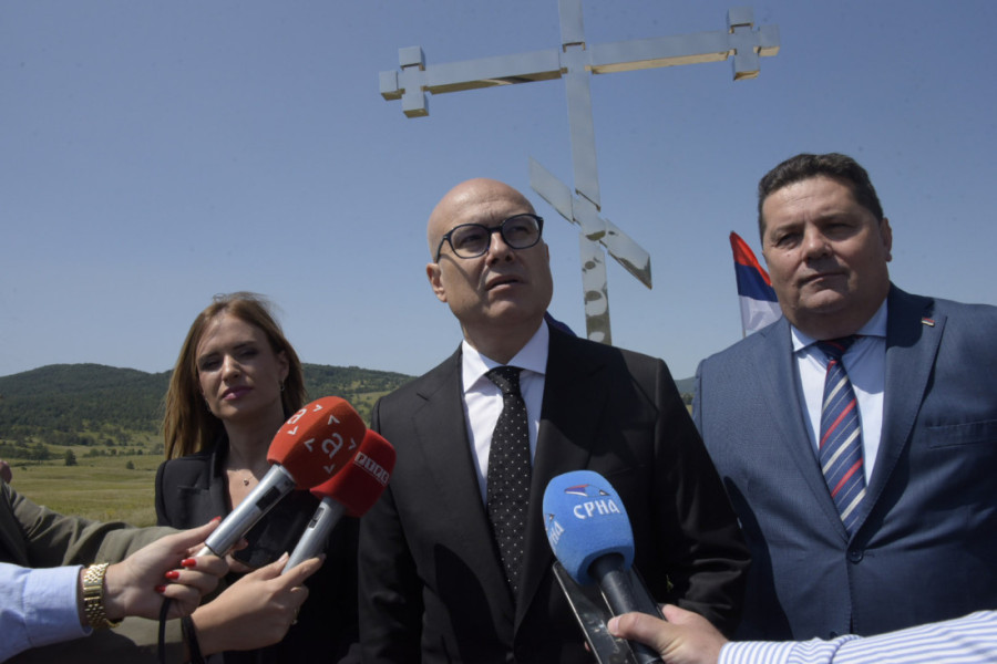 Vučević: Srbi moraju da sačuvaju Srbiju i Srpsku